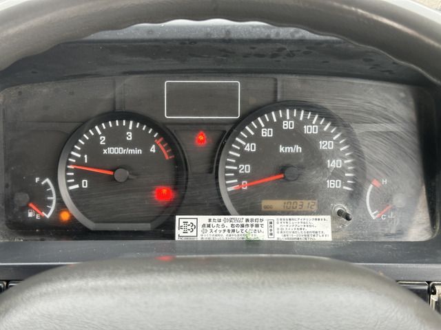 ISUZU  2011 Image 31