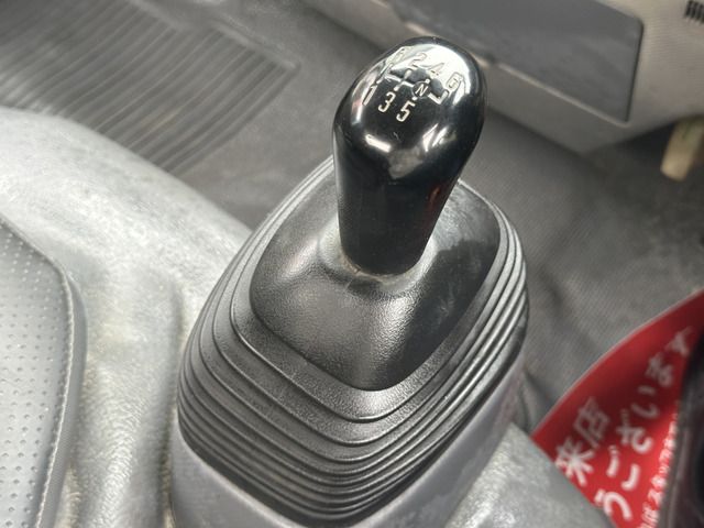 ISUZU  2011 Image 31