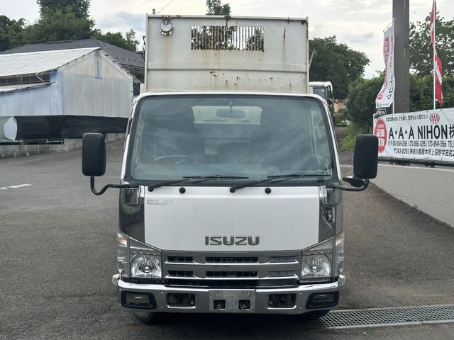 ISUZU  2011 Image 31