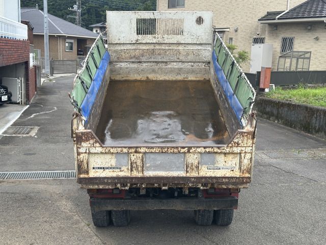 ISUZU  2011 Image 31