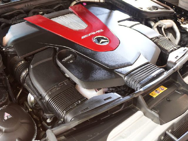 MERCEDES BENZ MERCEDES AMG C CLASS 2018 Image 31