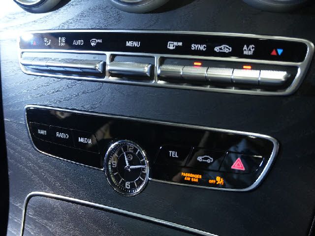 MERCEDES BENZ MERCEDES AMG C CLASS 2018 Image 31