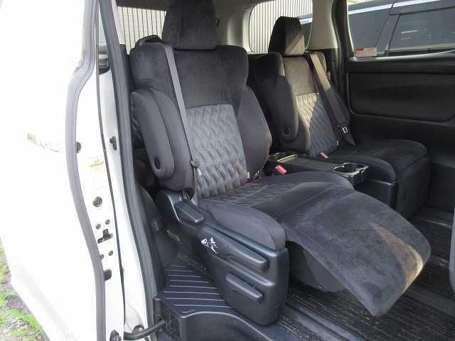 TOYOTA VELLFIRE 2019 Image 31