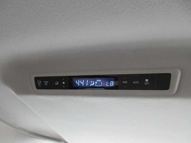 TOYOTA VELLFIRE 2019 Image 31