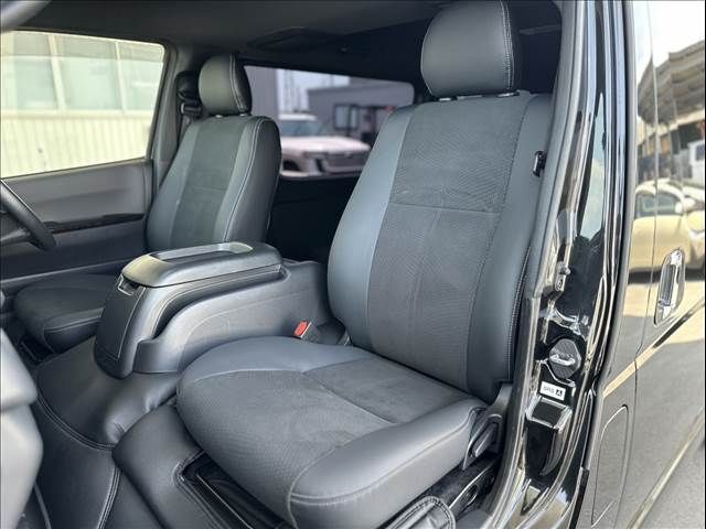 TOYOTA HIACE VAN 2WD 2024 Image 31