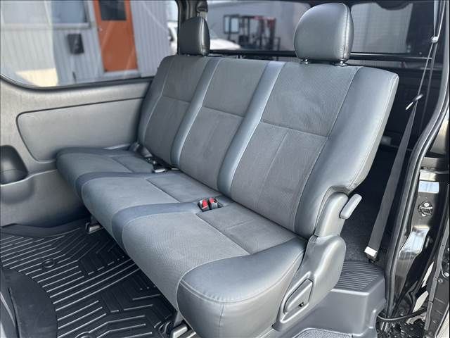 TOYOTA HIACE VAN 2WD 2024 Image 31