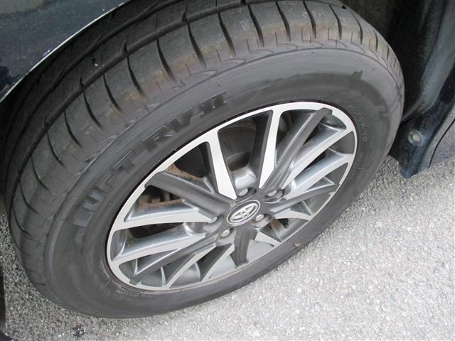 TOYOTA VOXY 2014 Image 31