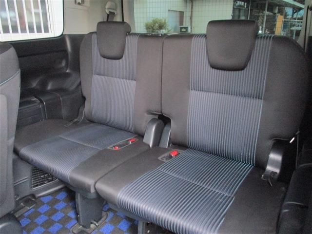 TOYOTA VOXY 2014 Image 31