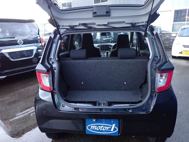 DAIHATSU MIRA E:S 4WD 2017 Image 31