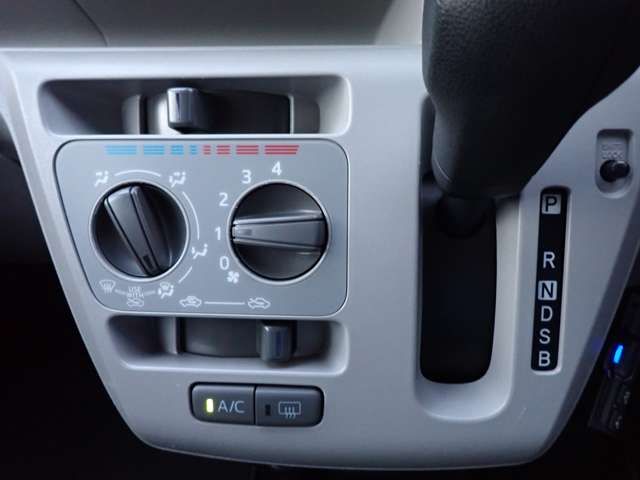 DAIHATSU MIRA E:S 4WD 2017 Image 31