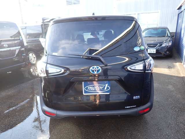 TOYOTA SIENTA HYBRID 2019 Image 31
