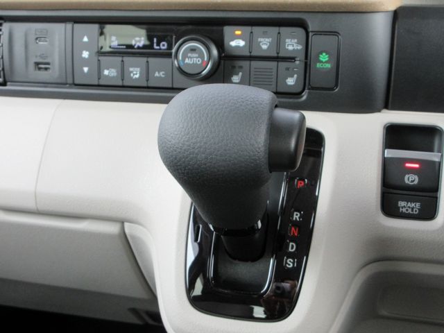 HONDA N BOX 4WD 2025 Image 31