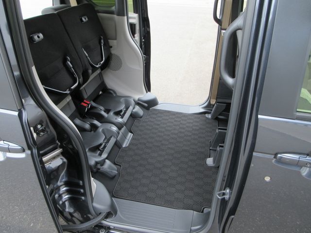HONDA N BOX 4WD 2025 Image 31
