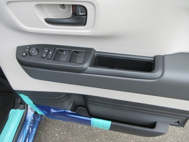 HONDA N BOX 4WD 2025 Image 31