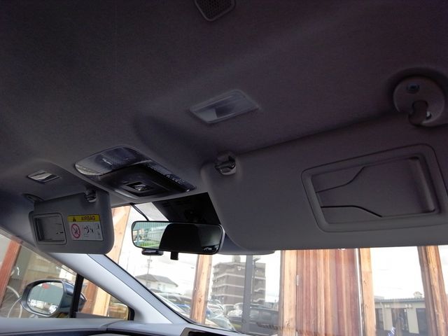 TOYOTA PRIUS 2023 Image 31