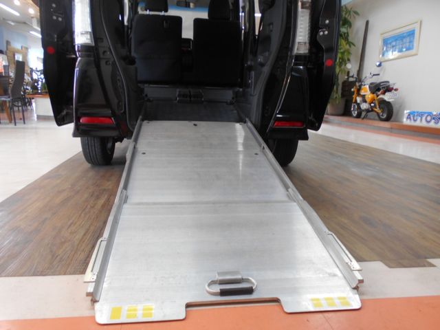 HONDA N BOX+ CUSTOM 2012 Image 31