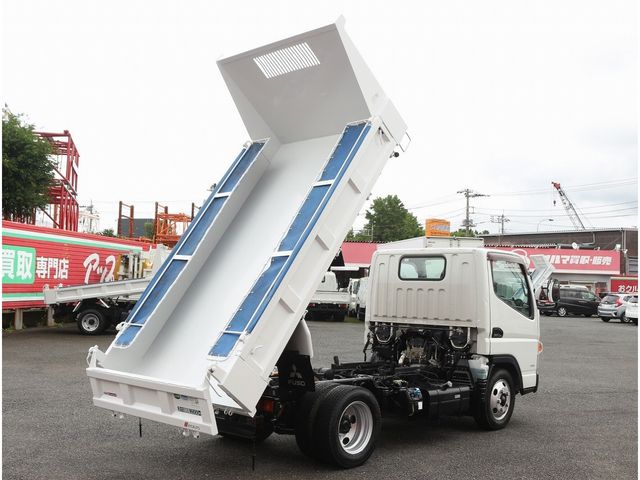 MITSUBISHI CANTER 2018 Image 31