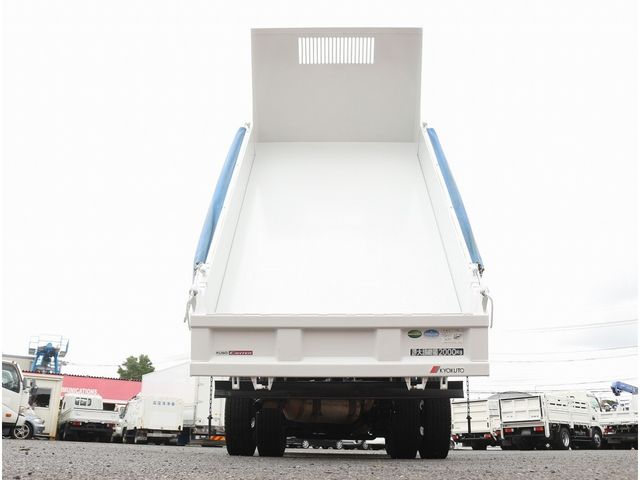 MITSUBISHI CANTER 2018 Image 31