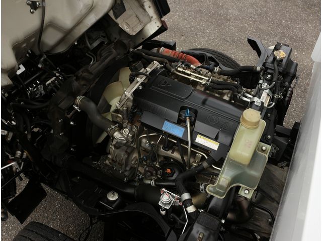 MITSUBISHI CANTER 2018 Image 31