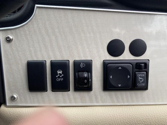 MITSUOKA VIEWT 2019 Image 31