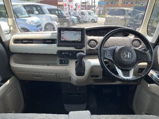 HONDA N BOX 2020 Image 31