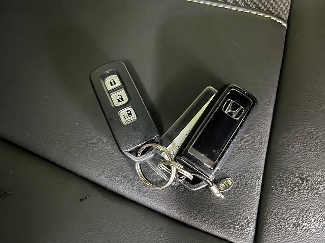 HONDA N BOX 2020 Image 31