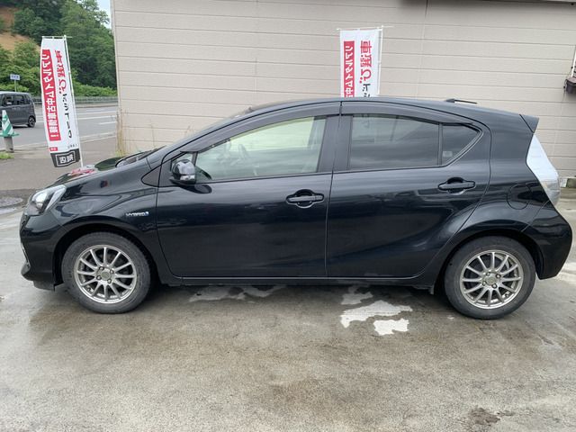 TOYOTA AQUA 2014 Image 31