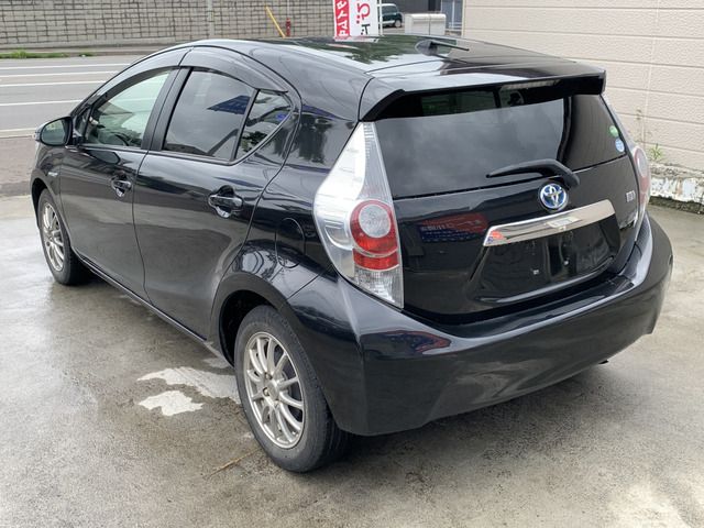 TOYOTA AQUA 2014 Image 31