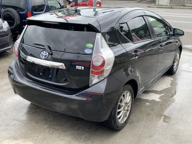 TOYOTA AQUA 2014 Image 31