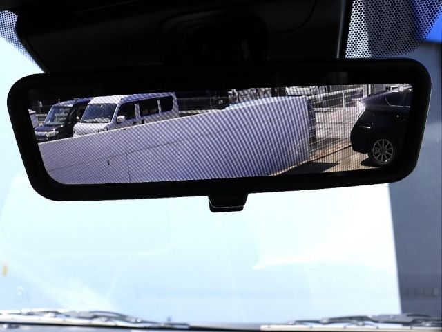 TOYOTA HIACE VAN 4WD 2023 Image 31