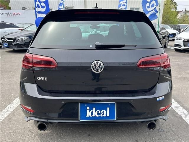 VOLKSWAGEN GOLF GTI 2018 Image 31
