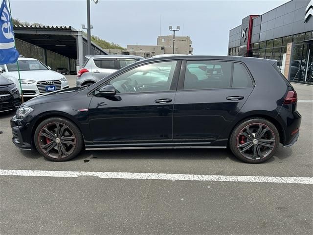 VOLKSWAGEN GOLF GTI 2018 Image 31