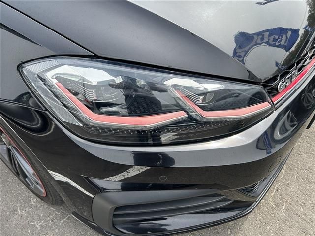 VOLKSWAGEN GOLF GTI 2018 Image 31