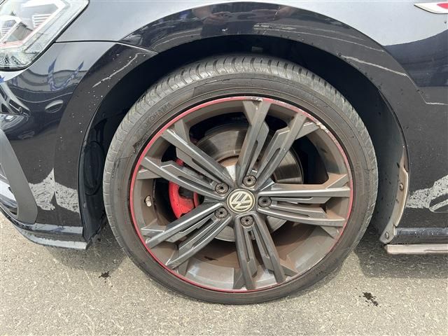 VOLKSWAGEN GOLF GTI 2018 Image 31