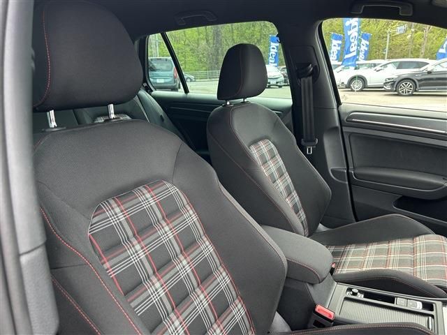 VOLKSWAGEN GOLF GTI 2018 Image 31