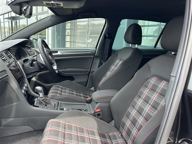 VOLKSWAGEN GOLF GTI 2018 Image 31