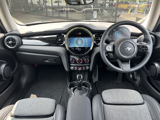 BMW MINI COOPER D 2022 Image 31