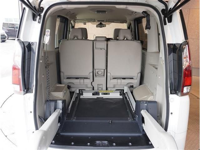 NISSAN SERENA  S-HYBRID 2019 Image 31