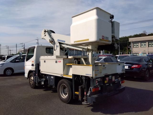 MITSUBISHI CANTER 2017 Image 31