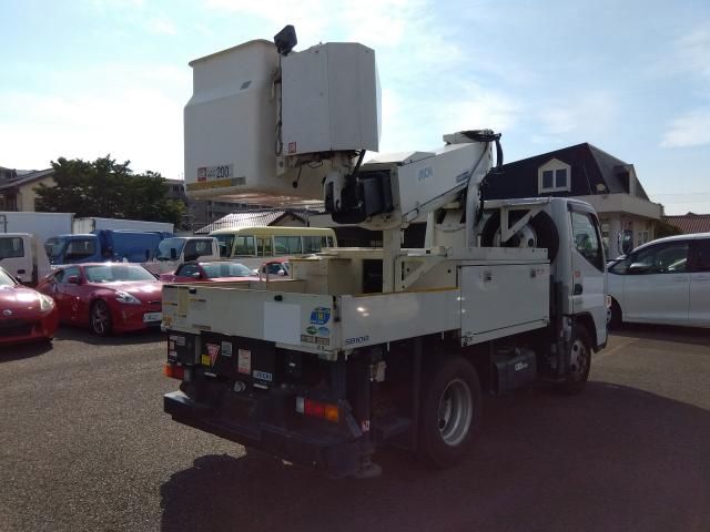 MITSUBISHI CANTER 2017 Image 31
