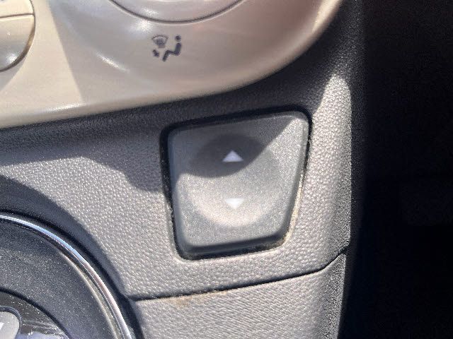 FIAT CINQUECENTO 2010 Image 31