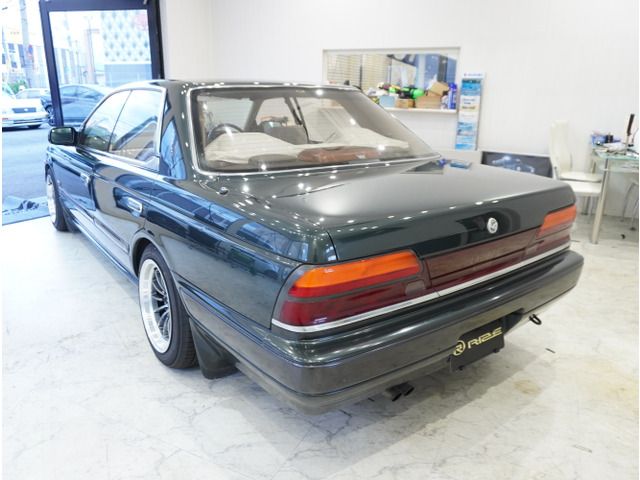NISSAN LAUREL 1989 Image 31