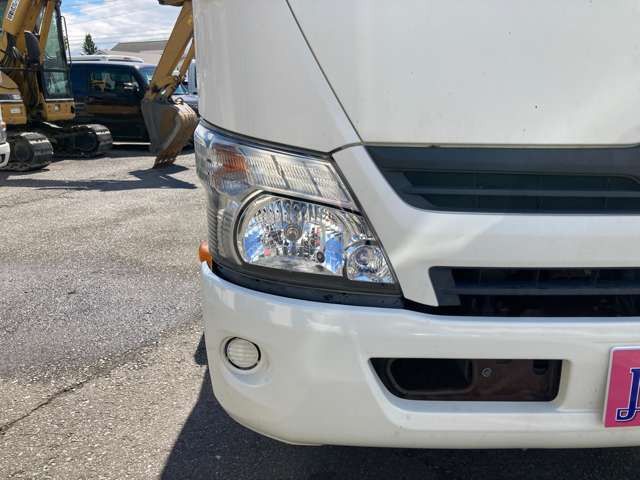 HINO DUTRO 2015 Image 31