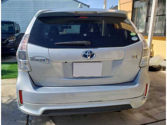 TOYOTA PRIUS ALPHA 2013 Image 31