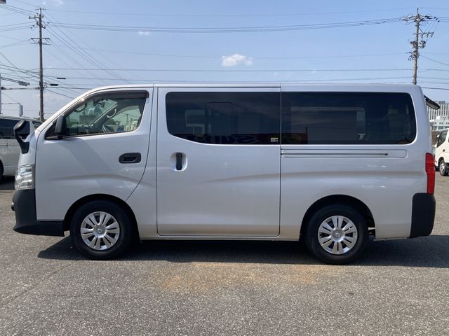 NISSAN NV350 CARAVAN 1.2T 2020 Image 31