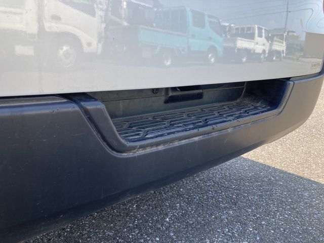 NISSAN NV350 CARAVAN 1.2T 2020 Image 31