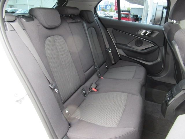 BMW 1SERIES 2020 Image 31