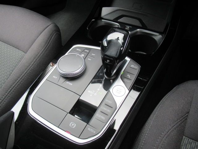 BMW 1SERIES 2020 Image 31