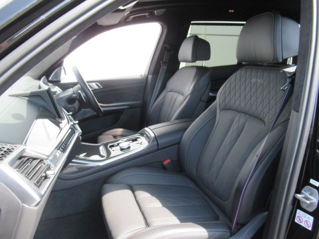 BMW X7 2023 Image 31