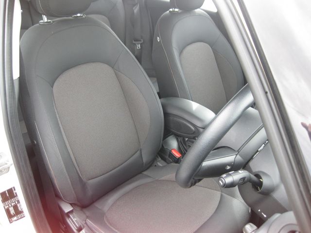 BMW MINI COOPER 5DOO 2015 Image 31